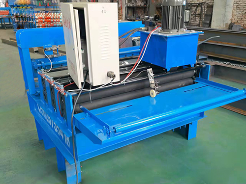 Plate slitting and leveling machine